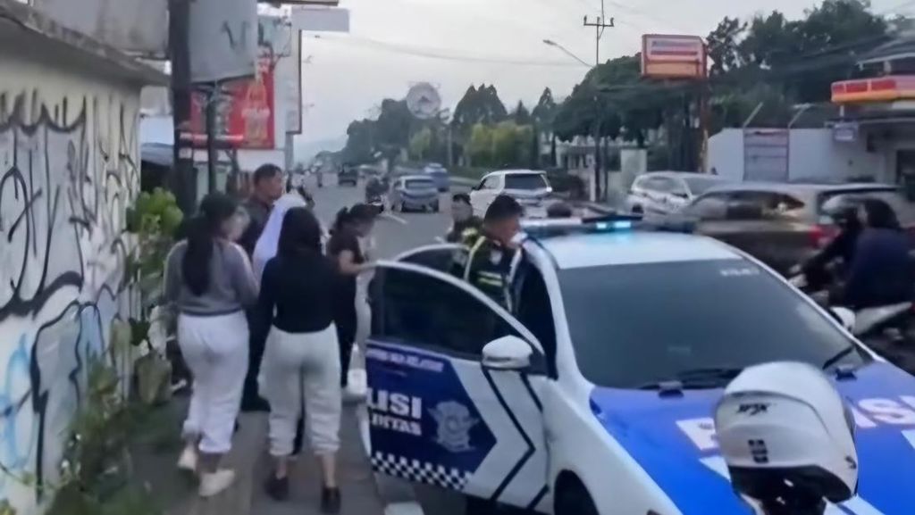 Kisah Mengharukan: Polisi Bogor Bantu Bocah SD yang Kehabisan Ongkos Setelah Jogging